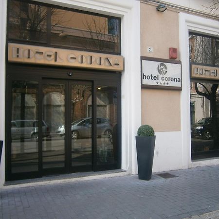 Hotel Corona Термоли Экстерьер фото