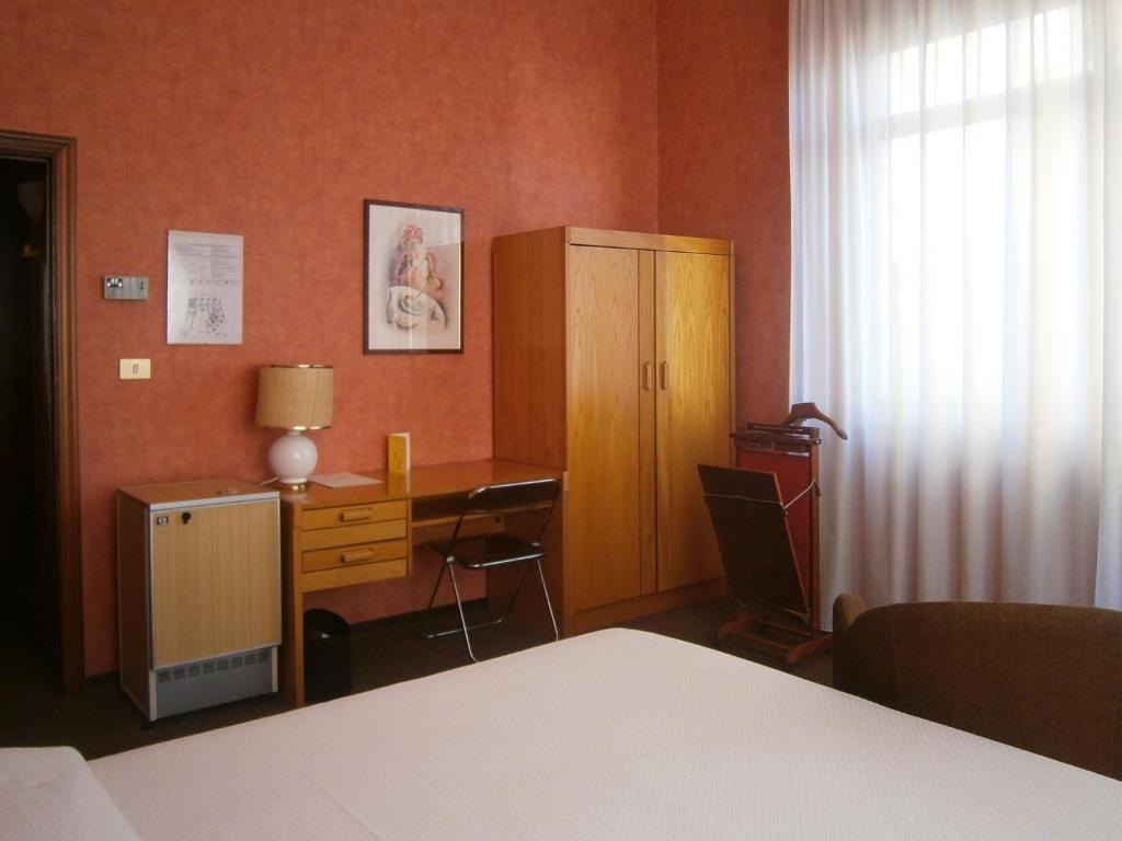 Hotel Corona Термоли Номер фото